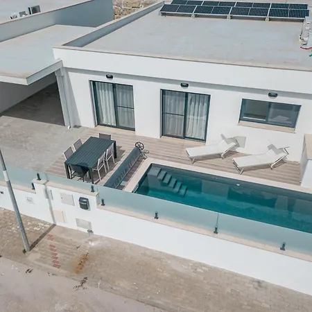 Semesterbostad Patricia With Private Swimming Pool Santa Barbara (Lisbon)